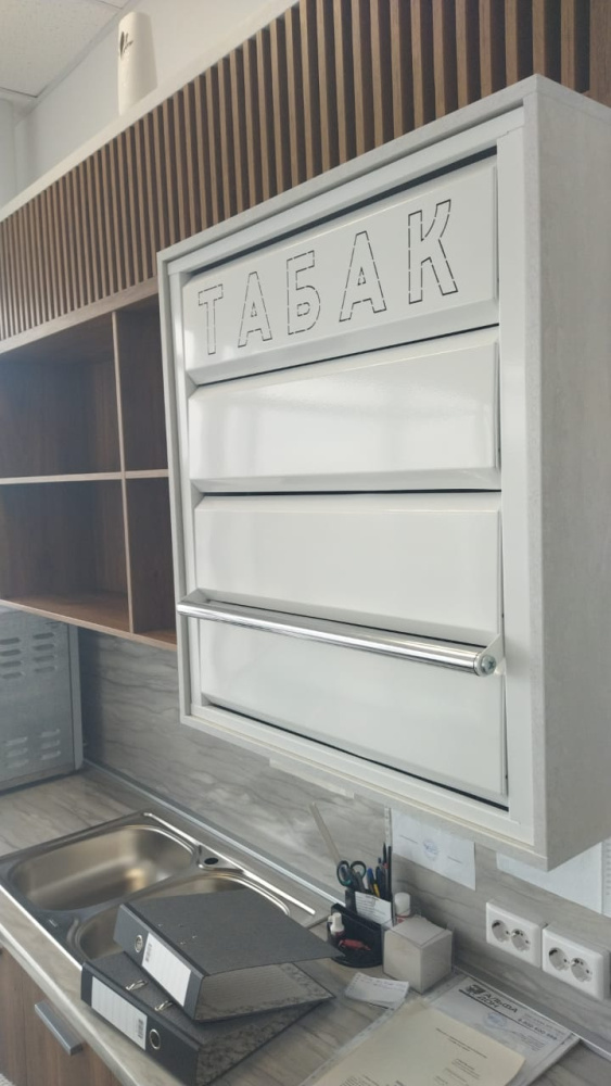 02_Шкаф для сигарет, 4 секции, 665мм с креплением на стеллаж, набор, RAL9016, глянец, б лотков, Норди