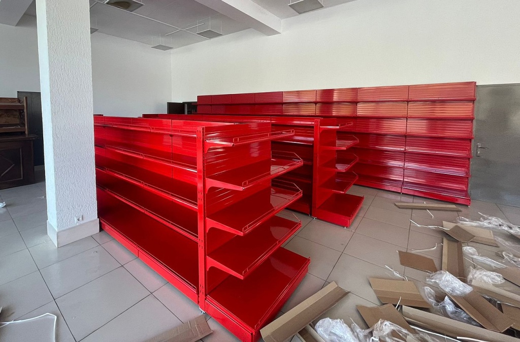 стеллаж красный.jpg
