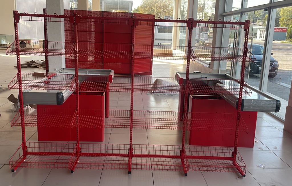 торговый стеллаж красный.jpg