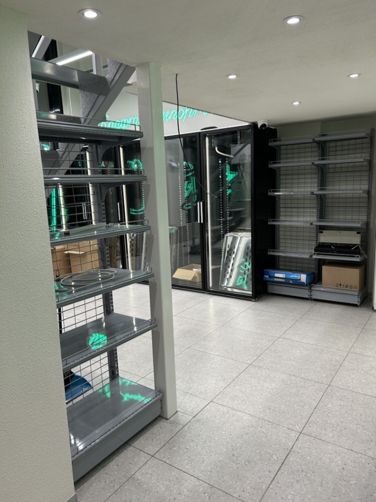 какое оборудование нужно для магазина.jpg