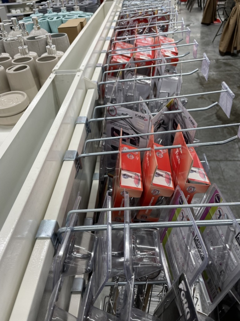 экономпанель двойные крючки.jpg