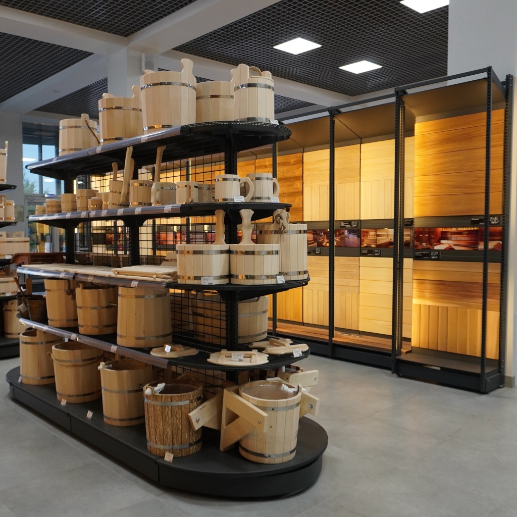 цветные стеллажи.jpg