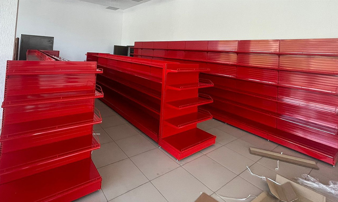 торговый стеллаж в цвете.jpg