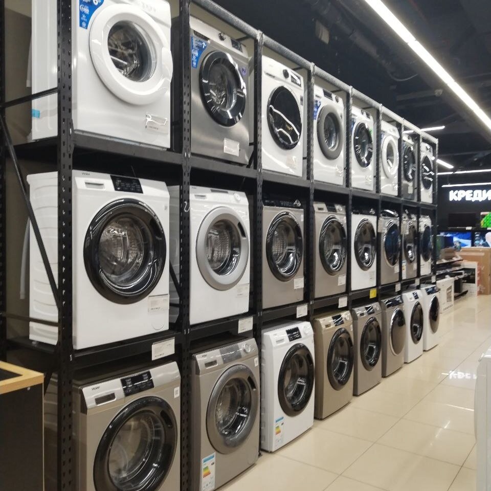 стеллажи черные.jpg