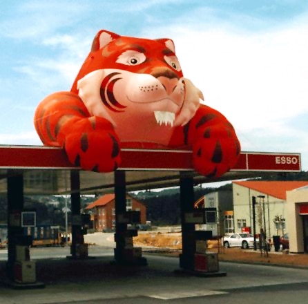 tiger-tankstelle-schmaler.jpg