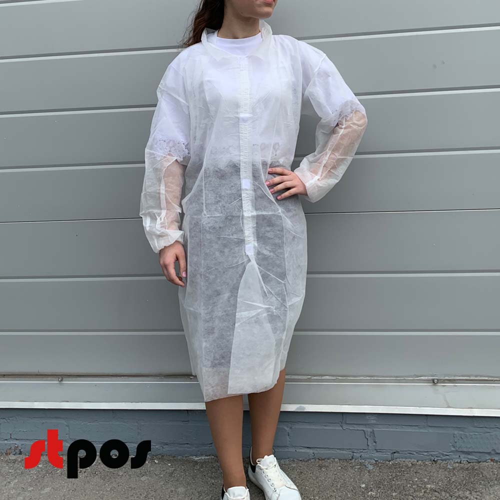 04_Халат одноразовый нетканый, спанбонд, с воротником, на липучках