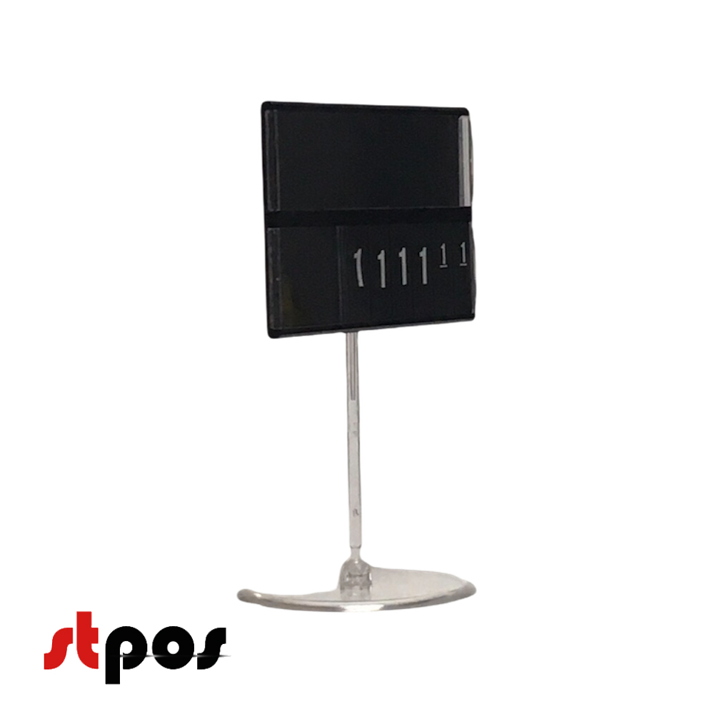 05 Кассета цен формата A7. Шрифт — белый Regular. Цвет блокнотов и кассеты — чёрный. Количество цифр целой части цены — 4. На фото держатель кассеты расположен вертикально. Ракурс съёмки — в полоборота