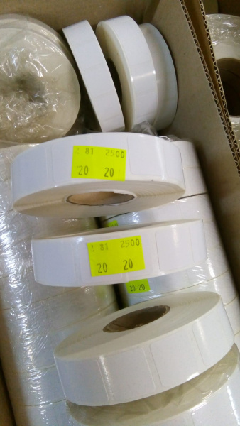 01_Термо-трансферная полуглянцевая этикетка  20х20х2500