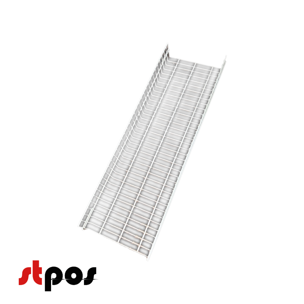 03_Полка прямая для мобильного острова для распродаж 1050х345х120мм (Магазин на паллете) RAL9003 Сигнальный белый. Полка выполнена из металла. Для придания цвета использована технология порошковой ограски. По стандарту полка имеет глянцевое покрытие. Полк