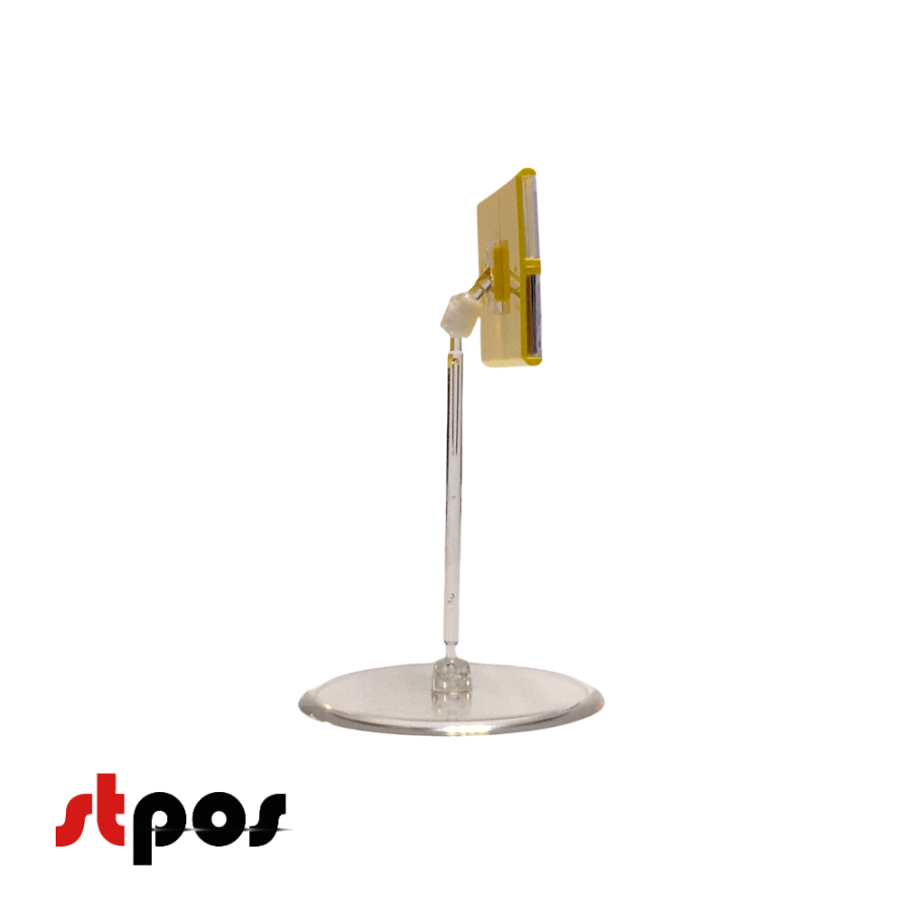 02 Кассета цен формата А8. Шрифт — Regular чёрный. Цвет блокнотов — белый, Цвет кассеты — жёлтый. Количество блокнотов для набора цены — 4 для целой чясти + 2 — для дробной части цены.
На фото держатель и кассета цен расположены вертикально. Ракурс съёмки