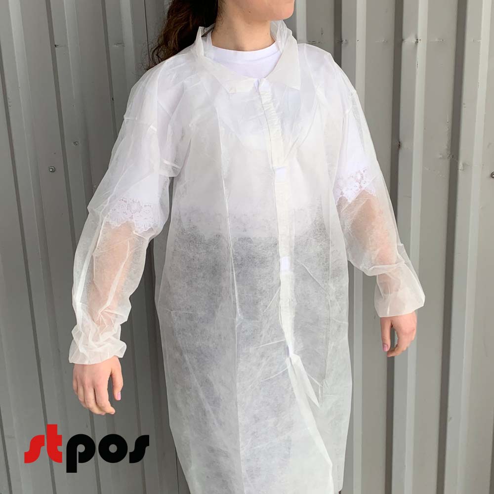 03_Халат одноразовый нетканый, спанбонд, с воротником, на липучках