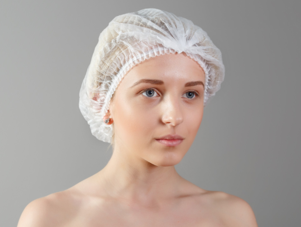 02_Шапочка одноразовая Шарлотта нетканая спанбонд БЕЛАЯ (100шт. в упак.)