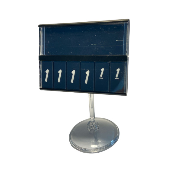 1_Кассета цен А8 ЧЕРНАЯ brush на ПРОЗРАЧНОМ держат. 50мм на малой круг.подстав.PC-BASE-VL-CLIP-А8-50