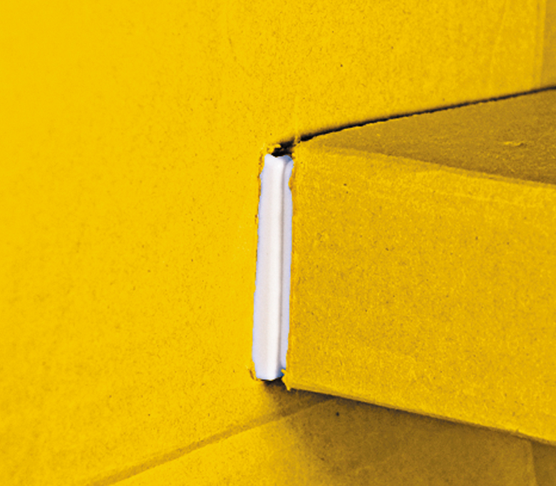 03_Держатель картонной полки съемный CORR-A-CLIP