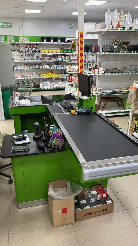 01_КБ Stream-XL-260-Т120MAX (тр-р 120см,шлиф.нерж,c вырезами,шир.нак),Глянец,RAL6018,Зеленый,Правый