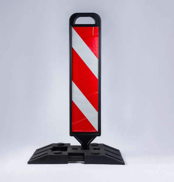 01_Сигнальный щит Солдатик из черного пластика