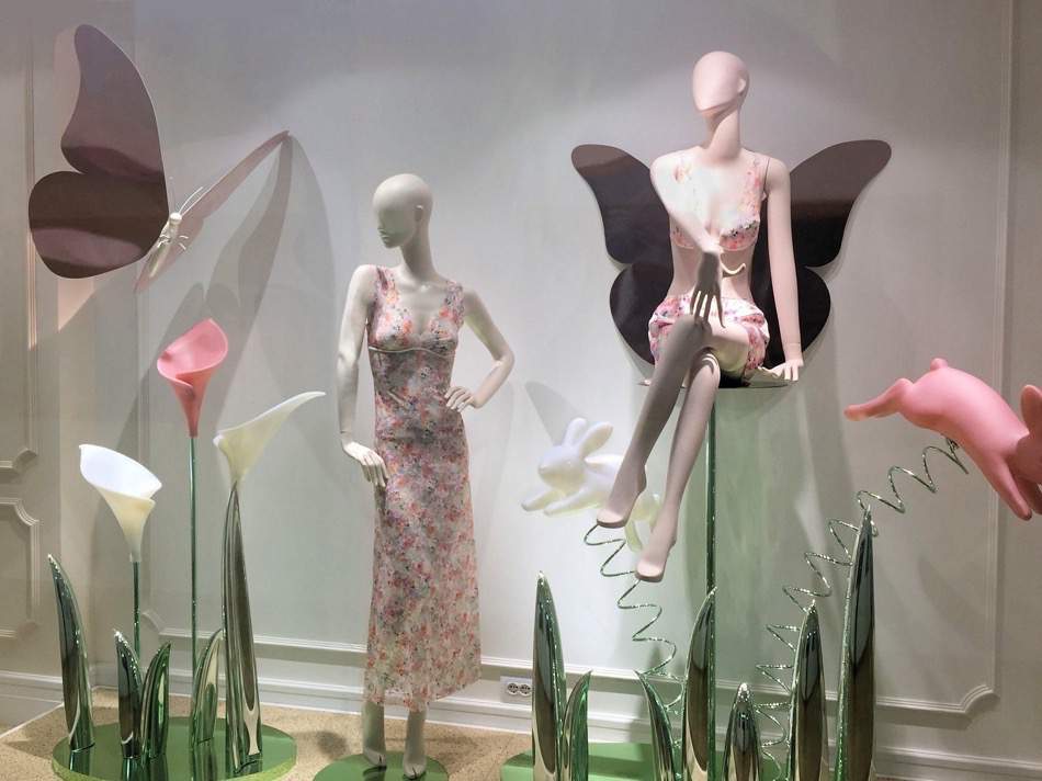shopwindow-display-spring-3d-candys-international.jpg