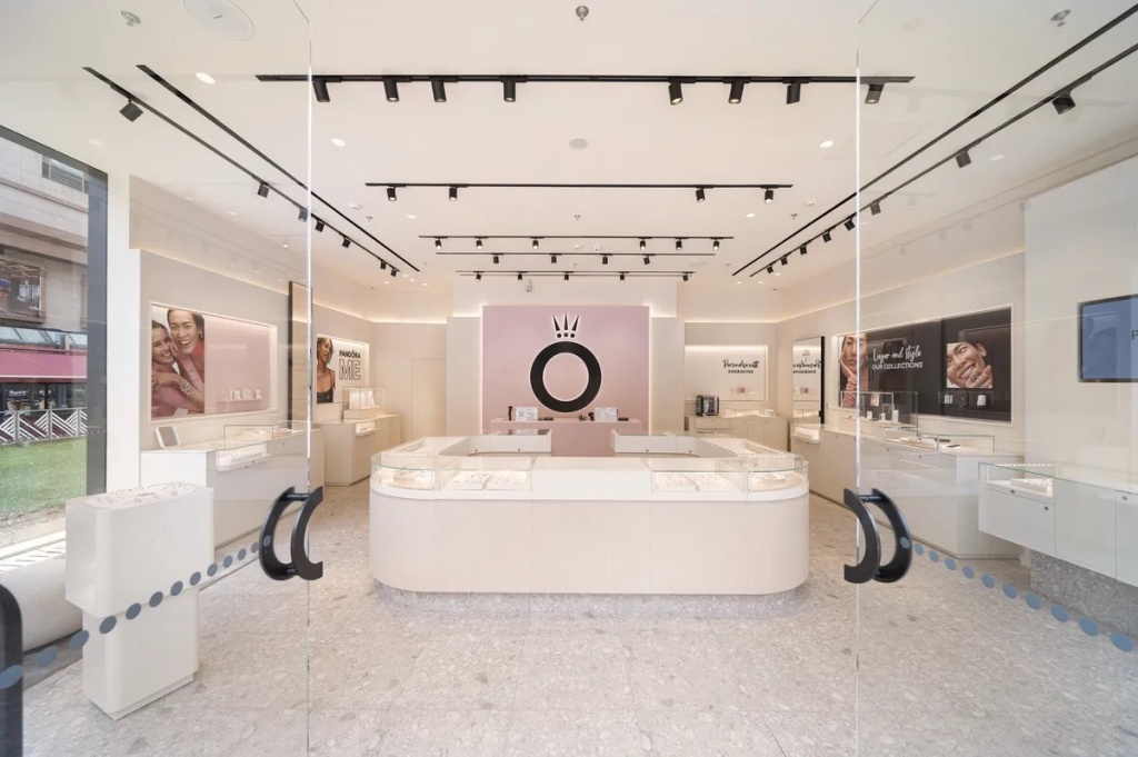 оформление магазина.jpg