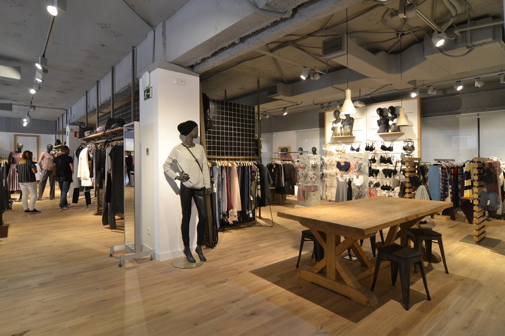 a-9-2_esprit-showroom-madrid.jpg