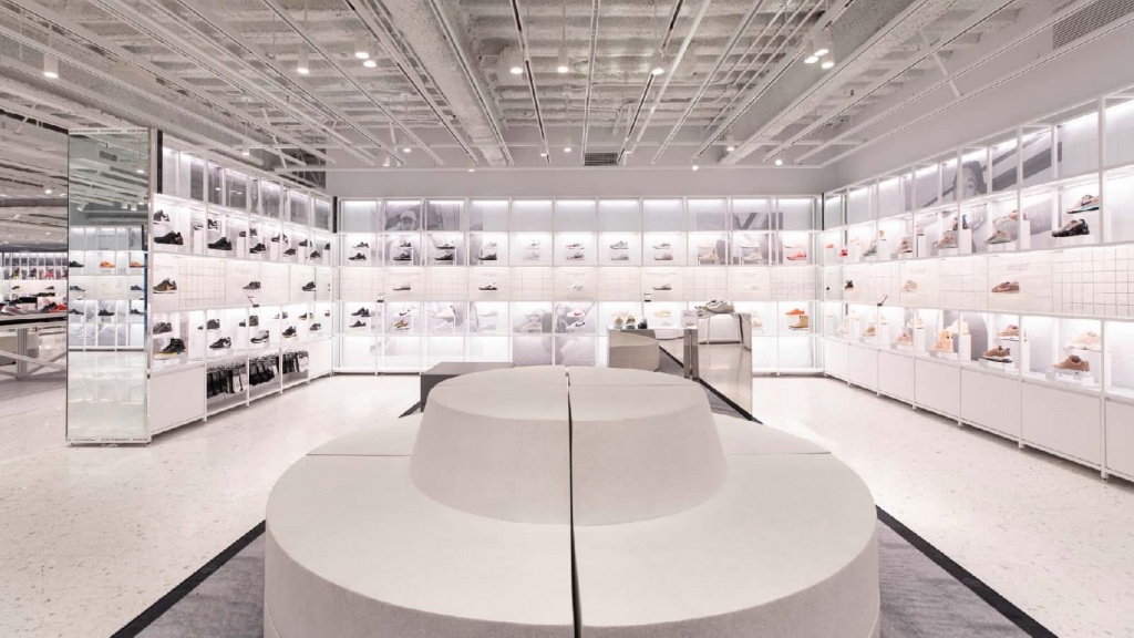 оформление магазина NIKE.jpg